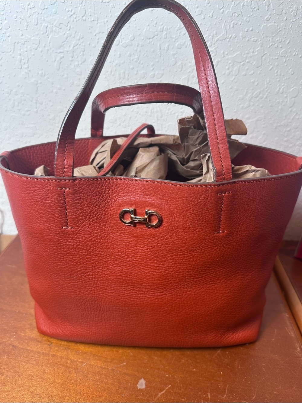 Salvatore Ferragamo Orange
Tote Bag
